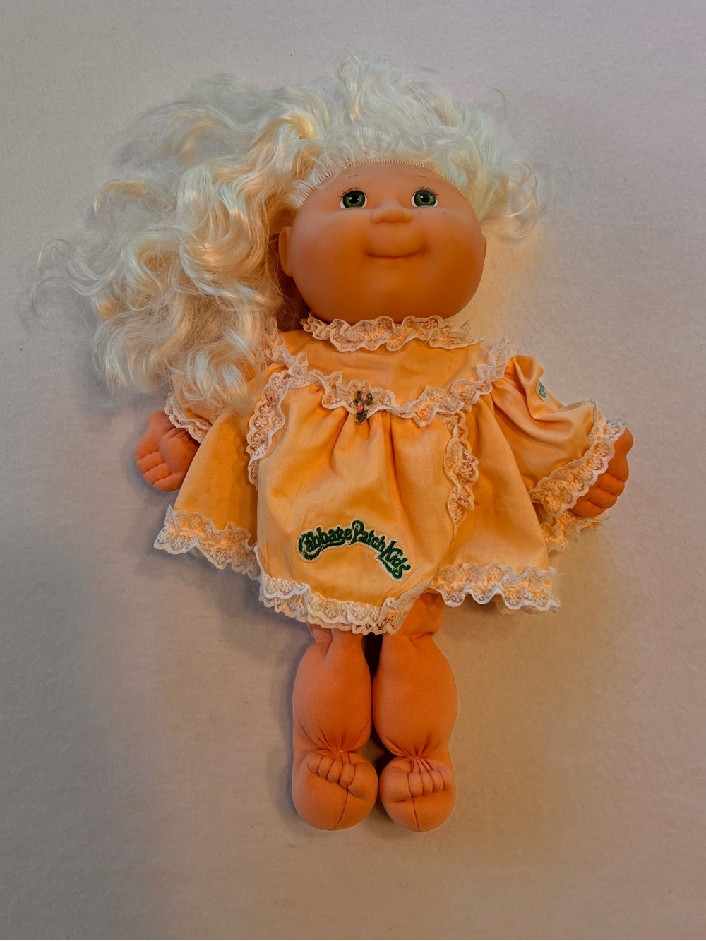 Vintage Cabbage patch Kids 1996 Blonde Soft Body Doll Peach Dress Collectible
